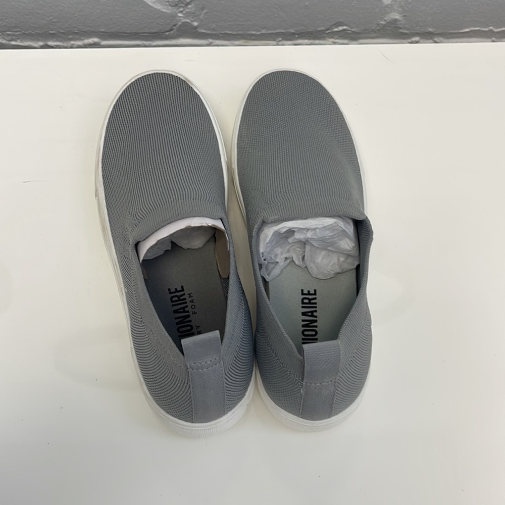 Cushionaire Grey Slip-On Stretch Knit Sneaker Size 6 - Picture 4 of 4